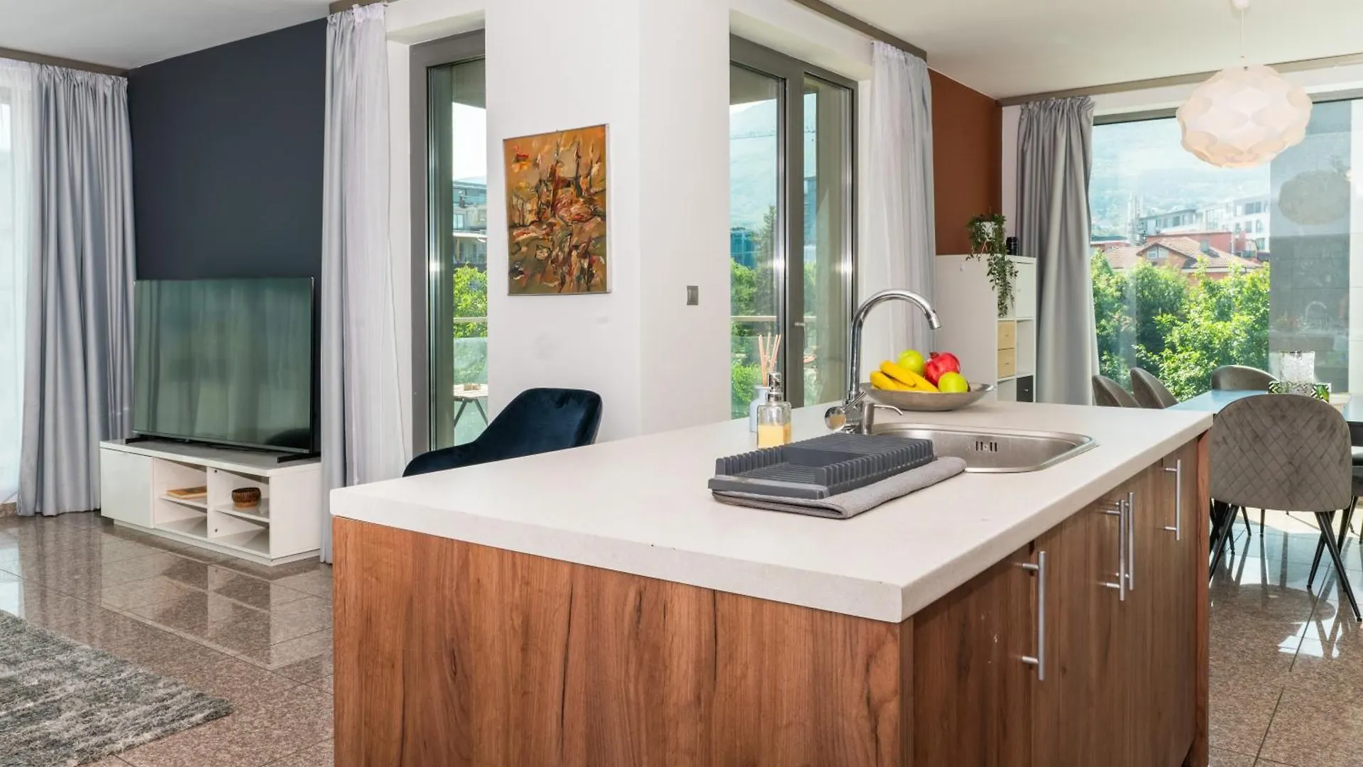 Vertigo Huge Apartment 2 Bedrooms Balcony Parking София