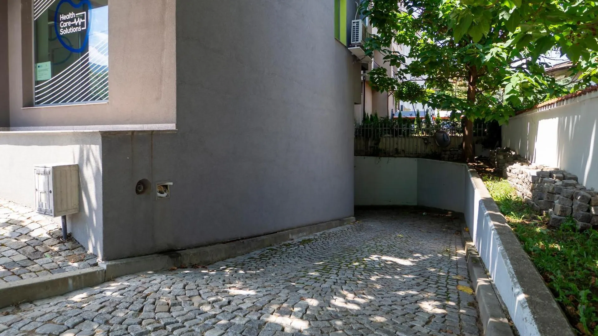 Vertigo Huge Apartment 2 Bedrooms Balcony Parking София